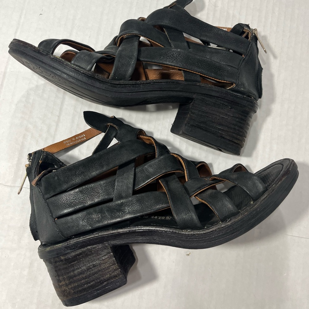 A.S. 98 BLACK LEATHER STRAPY HEELED SANDAL - Picture 3 of 16